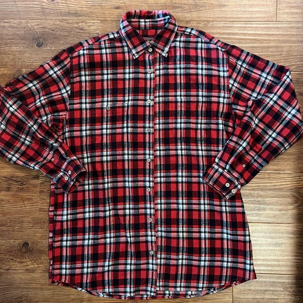 Red plaid Flannel button down XLT